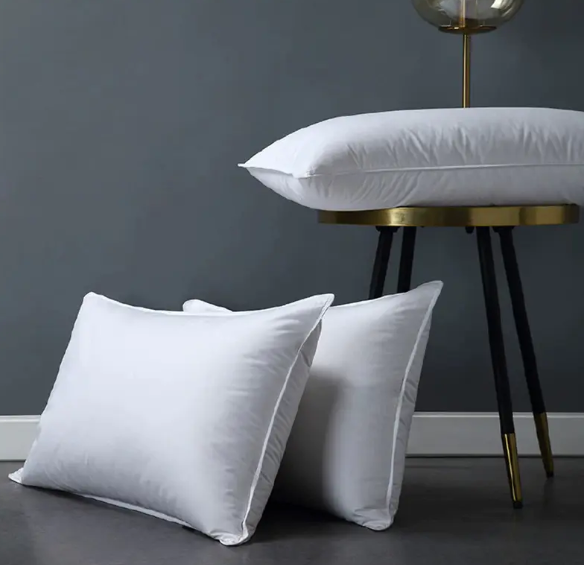 ¿Qué es una almohada de hotel?