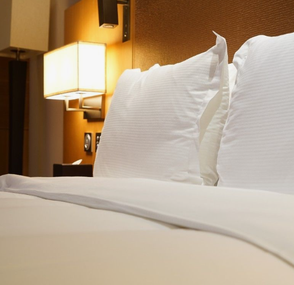 ¿Cómo mejoran las almohadas de hotel la calidad del sueño?